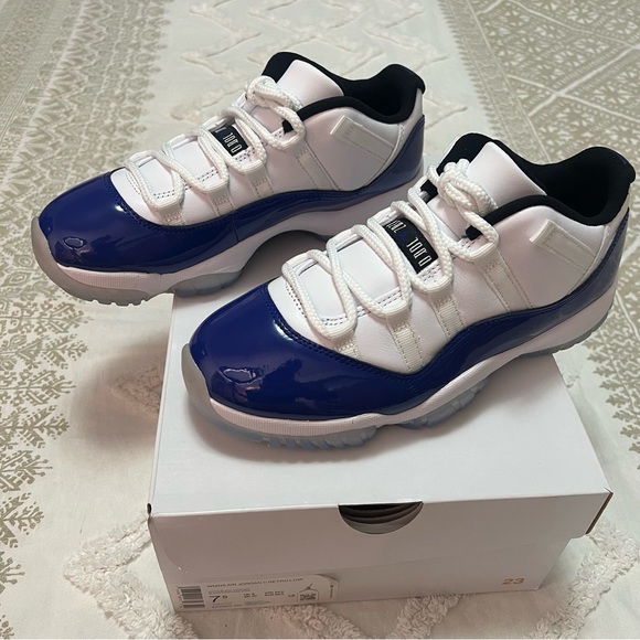 NEW Air Jordan 11 Retro Low ‘White Concord’ Shoes - Picture 6 of 7